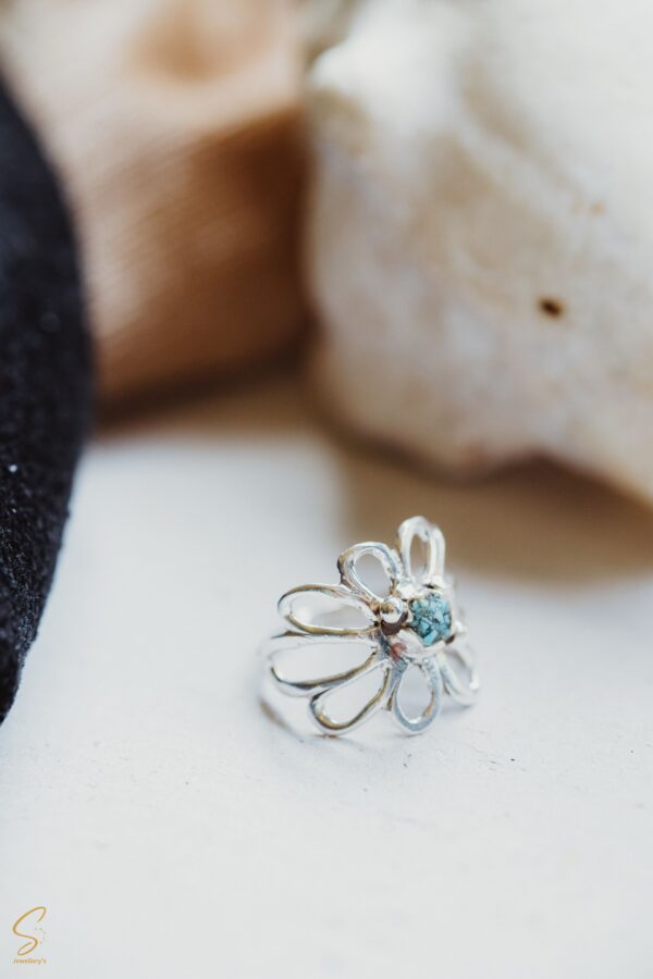 Flowery Turquoise ring - Image 3